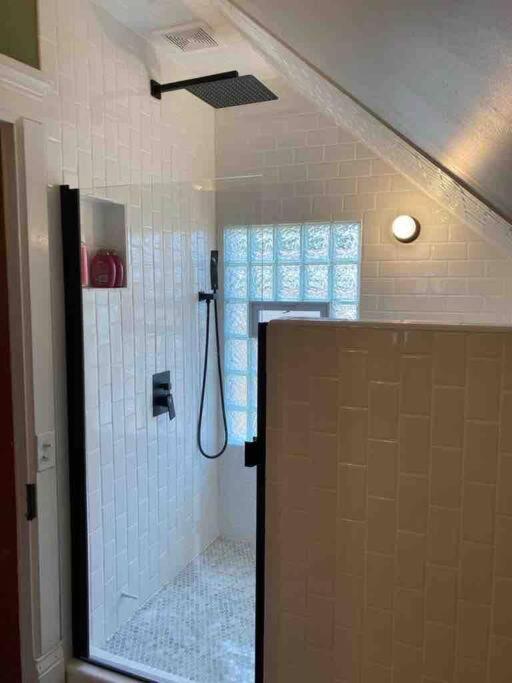 Victorian Guest Getaway-20Mins To Glacier National Park-10Mins To Airport! Columbia Falls Extérieur photo