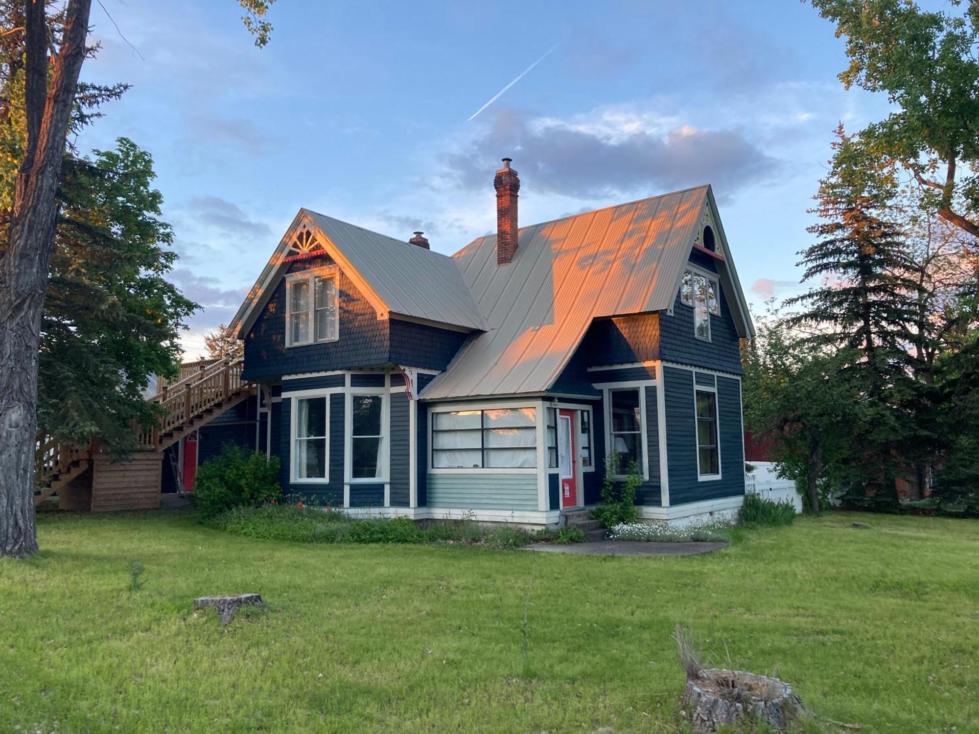 Victorian Guest Getaway-20Mins To Glacier National Park-10Mins To Airport! Columbia Falls Extérieur photo
