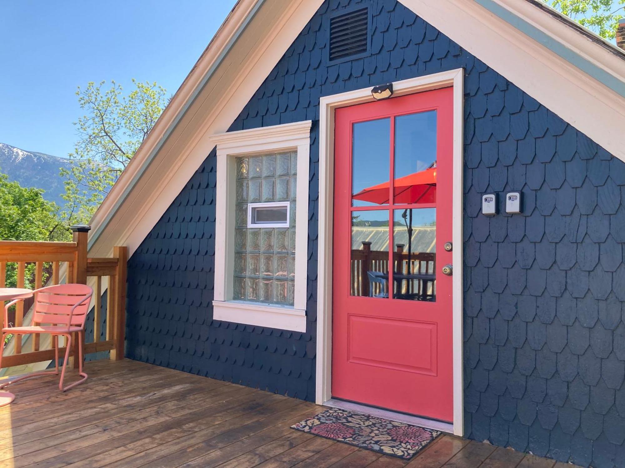 Victorian Guest Getaway-20Mins To Glacier National Park-10Mins To Airport! Columbia Falls Extérieur photo